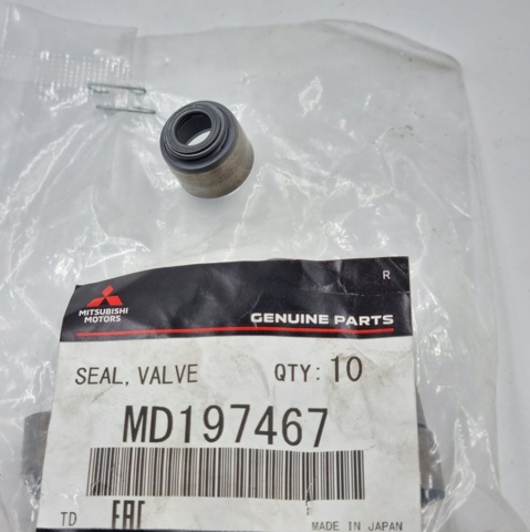 Маслосъемные колпачки Mitsubishi L 200 4