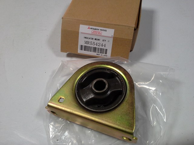 Подушка двигателя передняя Mitsubishi Lancer 9