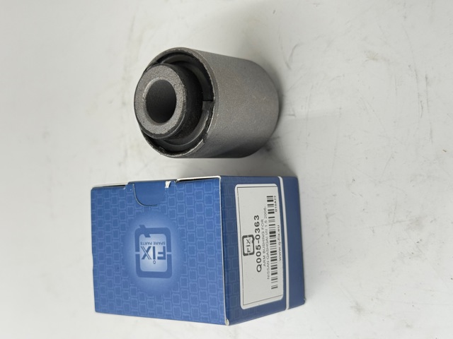 Сайлентблок задней тяги Q0050363 Q-FIX