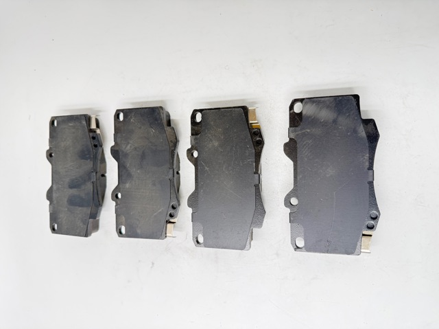 Передние тормозные колодки SP1375 HI-Q