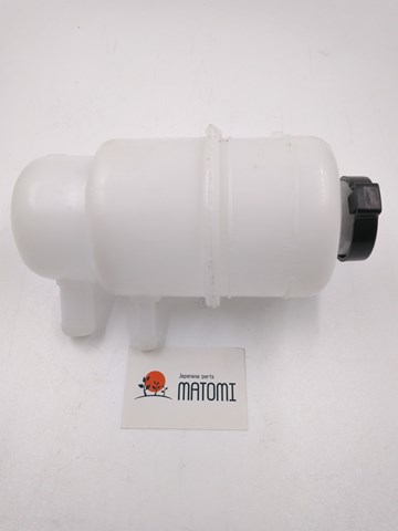 Бачок и трубопроводы Mitsubishi Outlander II XL