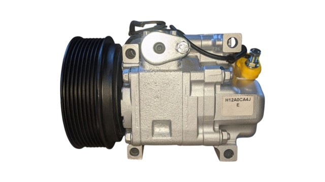 Компрессор кондиционера GDB161450 MAZDA