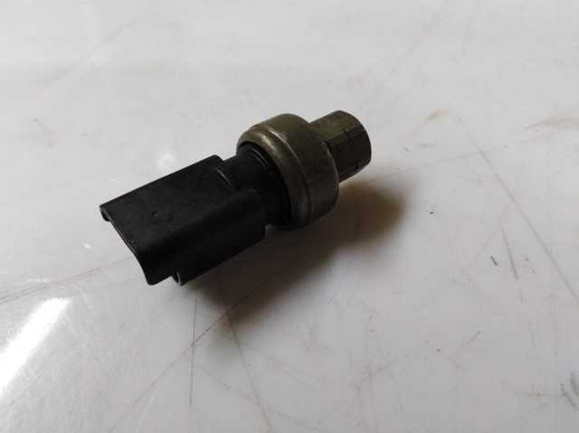 Датчик давления кондиционера KTT130025 THERMOTEC