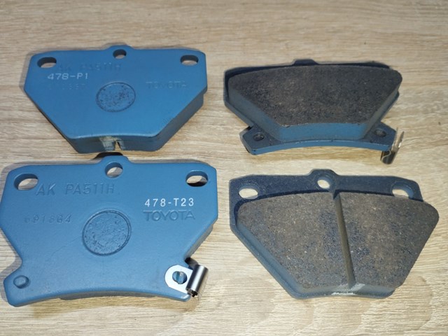 0446652040 TOYOTA Задние тормозные колодки купить в Кривой Рог
