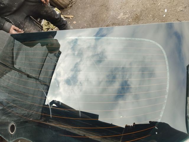 903000048R RENAULT Стекло багажника двери 3/5-й задней (ляды) купить в Хмельницкий