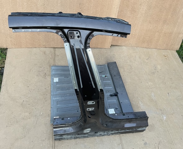 TESLA 1024205S0B Стойка кузова в наличии Кривой Рог