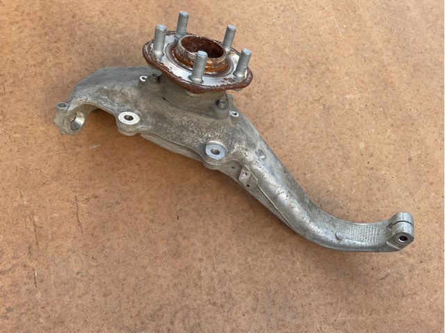 Tesla Model 104431100E Цапфа передняя левая в наличии Винница