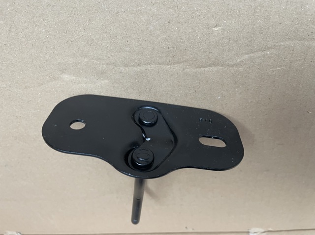 Tesla Model 106903200B Петля капота в наличии Тернополь
