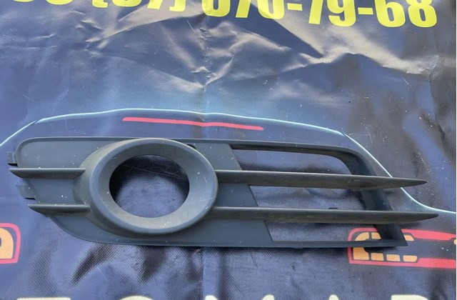 4G0807681G VAG Заглушка (решетка) противотуманных фар бампера переднего левая купить в Запорожье