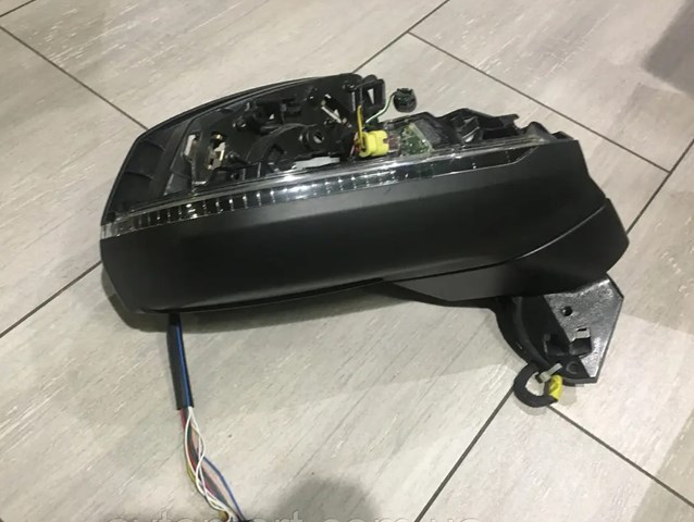 VAG 4M1857410AK9B9 Правое зеркало в наличии Харьков