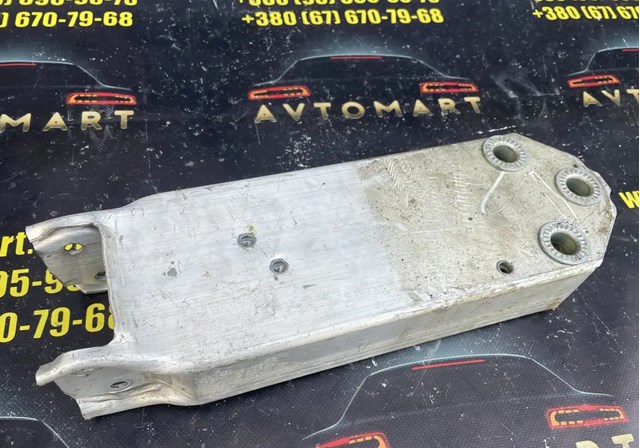 51647333134 BMW Усилитель переднего бампера купить в Львов