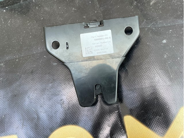 TESLA 600660100B Замок капота в наличии Харьков