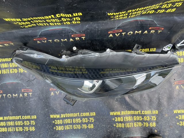 TOYOTA 81130K0060 Правая фара в наличии Каменское