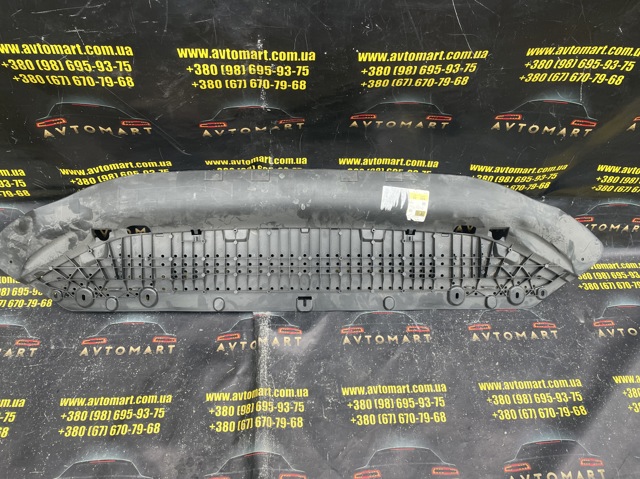 8W0807611F Защита бампера переднего купить Каменское