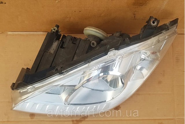 A1698205761 MERCEDES Левая фара купить в Ирпень