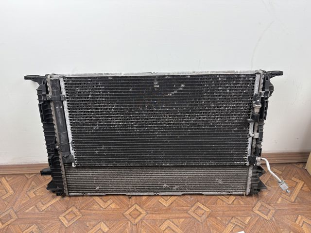 VAG 8T0260401C Радиатор кондиционера в наличии Ровно