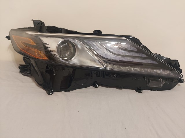 8111006G30 Правая фара купить Одесса