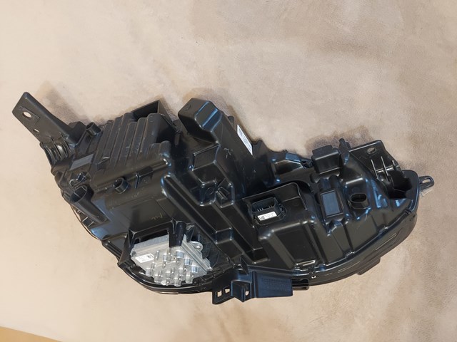 FORD KT4Z13008AX Правая фара в наличии Хмельницкий