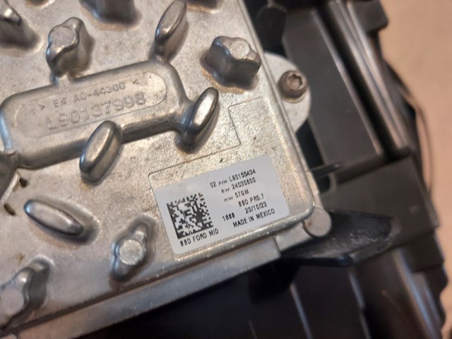 FORD KT4Z13008AX Правая фара в наличии Ужгород