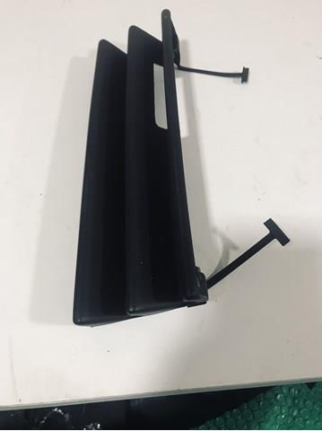 MERCEDES A14088001059999 Заглушка бампера буксировочного крюка передняя левая в наличии Запорожье