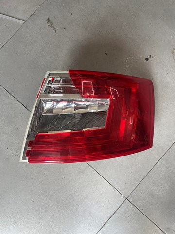 Правый стоп 5E5945112 VAG