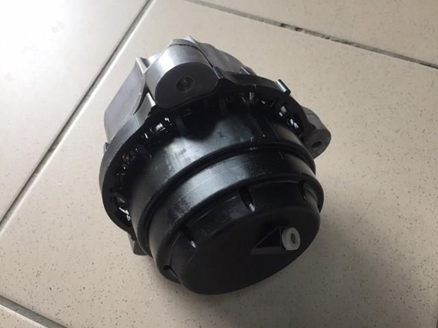 6860482 BMW Подушка (опора) двигателя правая купить в Днепр
