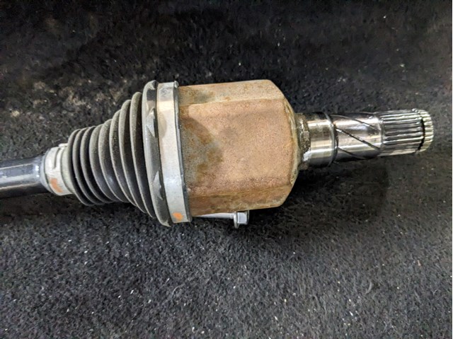 Tesla Model 104416400A Полуось задняя левая в наличии Украина