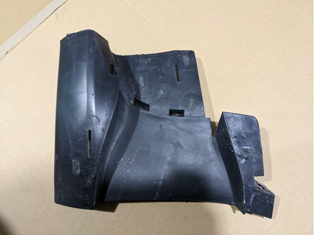 Левое крепление переднего бампера 108417500D Tesla Model