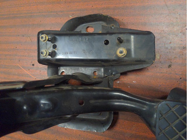 1J1721130C VAG купить в Черкассы