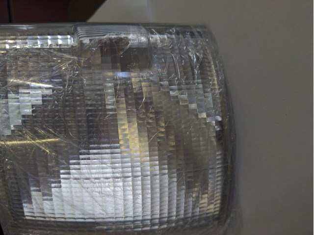 Левый фонарь указателя поворота 701953049 DIAMOND
