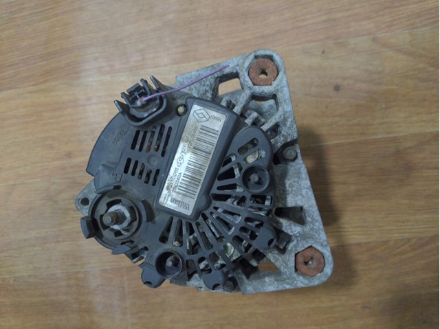 Генератор автомобильный 8200667610 RENAULT