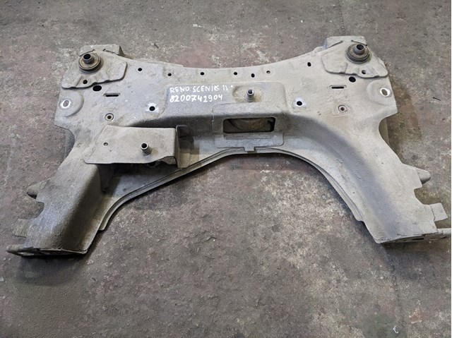 RENAULT 8200742904 Подрамник передний в наличии Тернополь