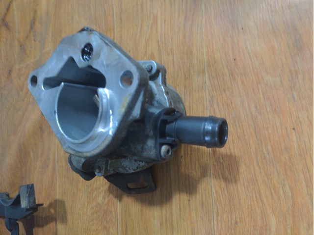 8201005306 RENAULT Насос вакуумный купить в Чернигов