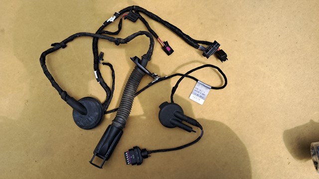 VAG 8K0971688AG в наличии Николаев