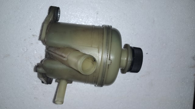 MAZDA C0023269X Бачок ГУР в наличии Черновцы