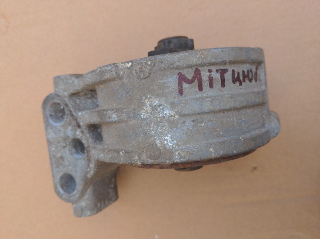 MR272199 MITSUBISHI Правая подушка двигателя купить в Ровно