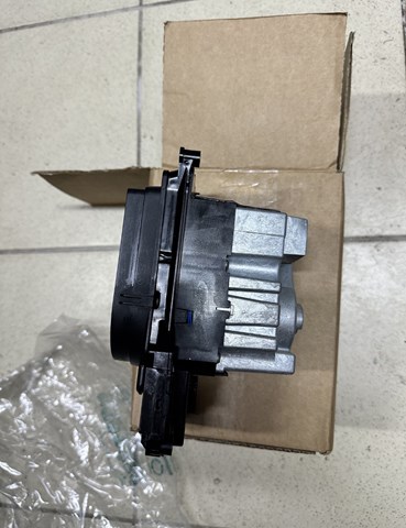 LR090489 LAND ROVER купить в Запорожье