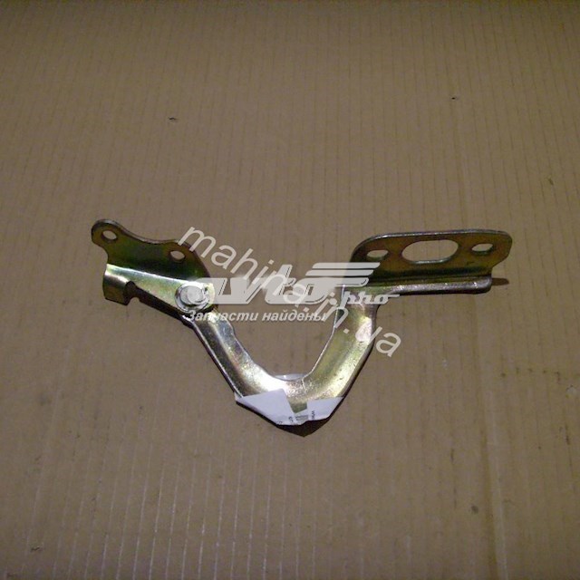 Левая петля капота 8402070180 GEELY