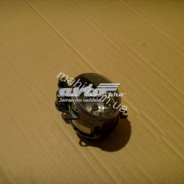 Правая противотуманная фара A213732020 CHERY