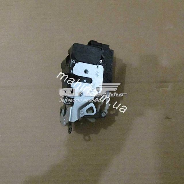CHERY T116105040 Замок двери передней правой в наличии Черновцы