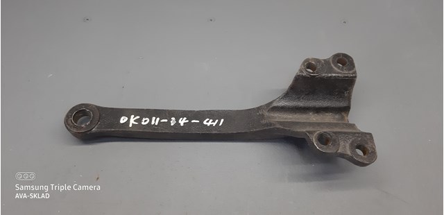 Вилка нижняя амортизатора переднего, левая 0K01134411 HYUNDAI