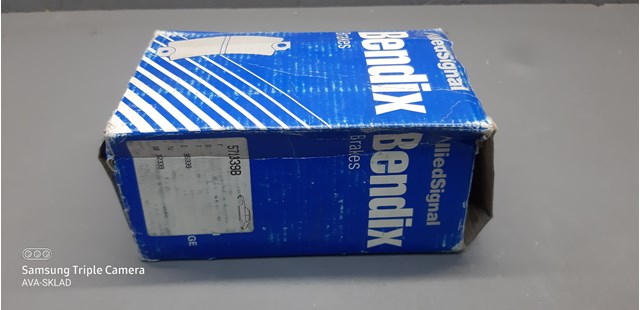 Передние тормозные колодки 571339B BENDIX