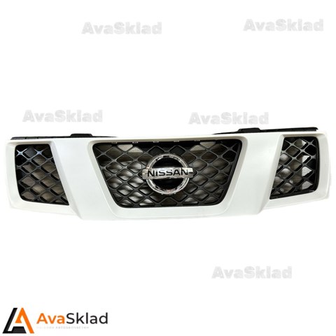 Решетка радиатора 62310EB00A NISSAN