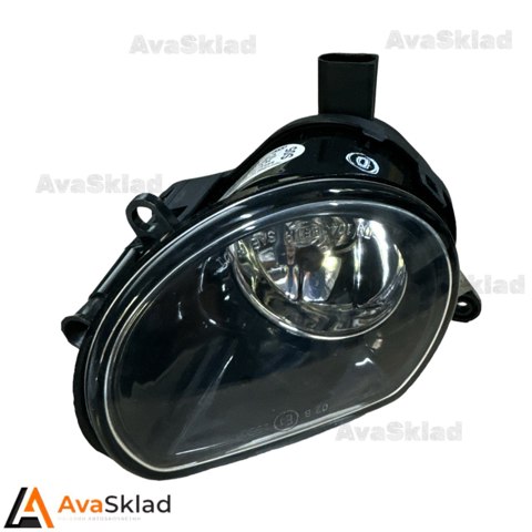 Правая противотуманная фара 8P0941700A VAG