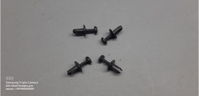 Пистон (клип) крепления обшивки двери A12499005929051 MERCEDES