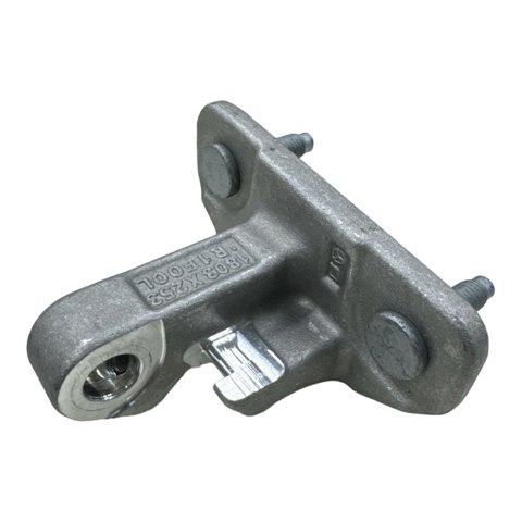 Петля задней левой двери A2057300537 MERCEDES