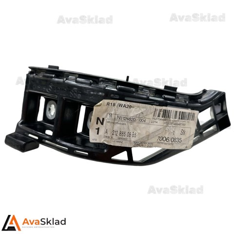 Правое крепление заднего бампера A2128850865 MERCEDES