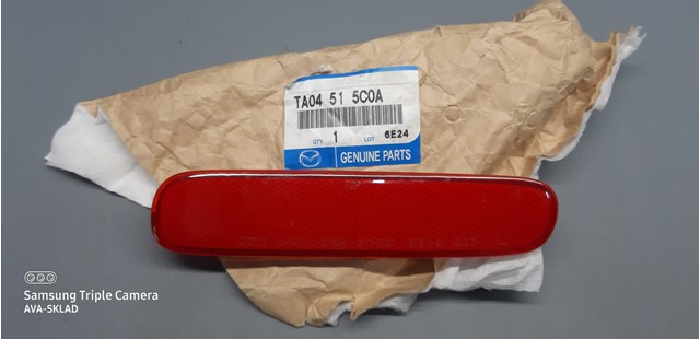 Левый катафот заднего бампера TA04515C0A MAZDA