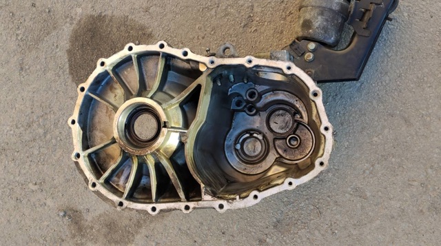 02G301103 VAG Корпус коробки передач АКПП/КПП купить в Кривой Рог