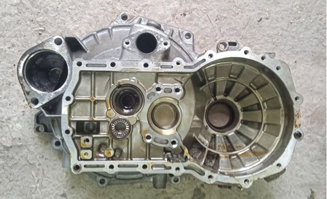 Картер сцепления 0A4301107H VAG